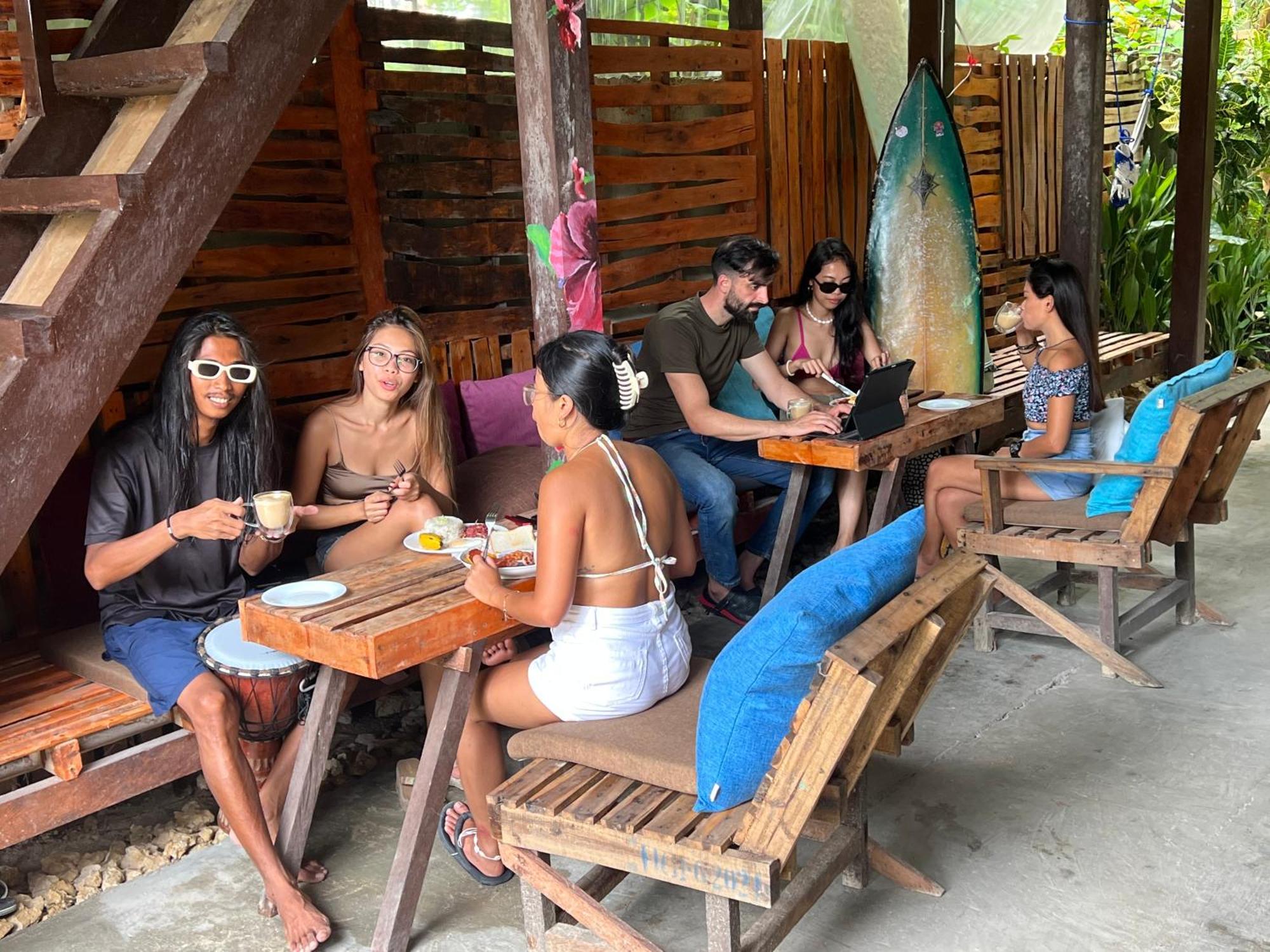 Wave Retreat Hostel Хенерал Луна Екстериор снимка